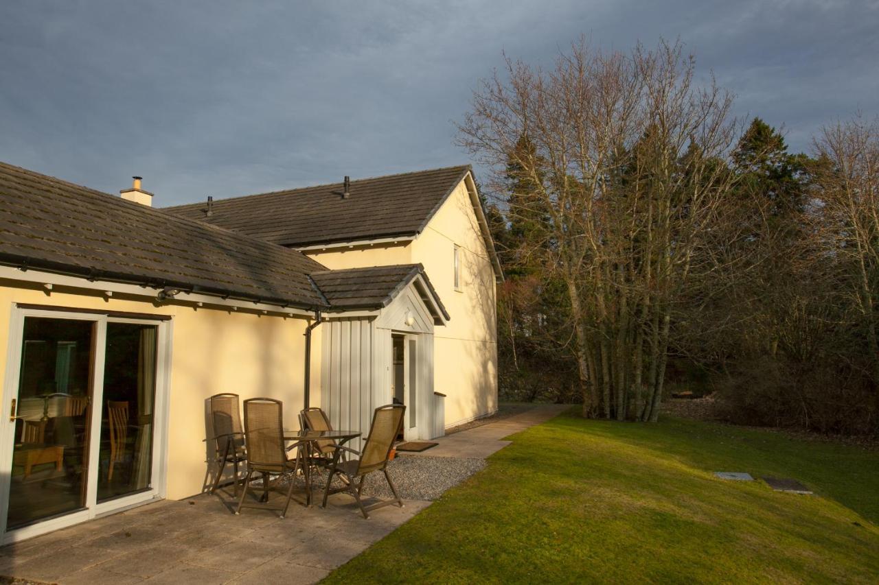 פורט אוגוסטוס Loch Ness Abbey Cottages מראה חיצוני תמונה
